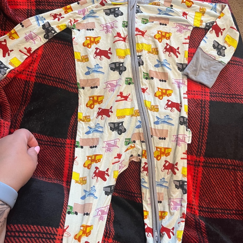 B 8    Cute Cotton Bamboo Footie